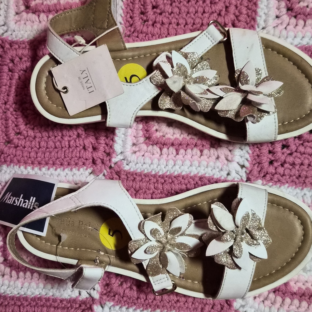 White Floral Women's Sandals